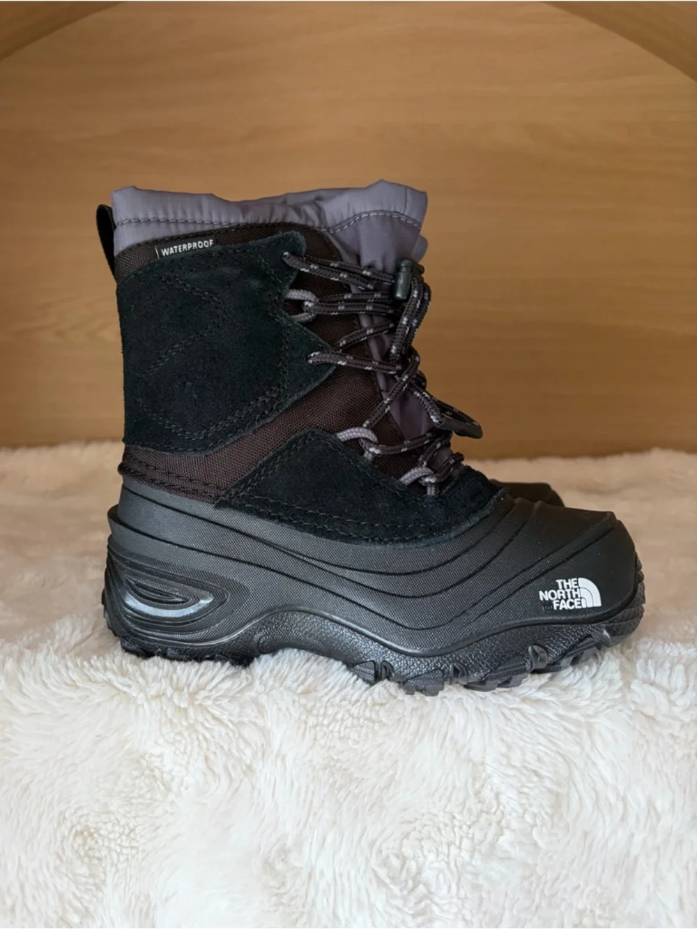 ✨$55✨NIB•The North Face Kids’ Teen Alpenglow V Waterproof Boot | Black | Size 11